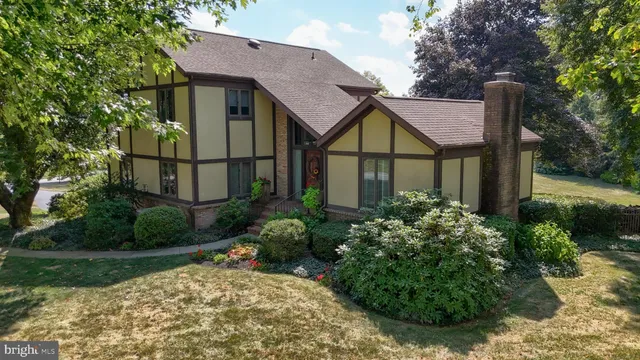 $639,000 | 1 Banbury Road, Hummelstown, PA 17036