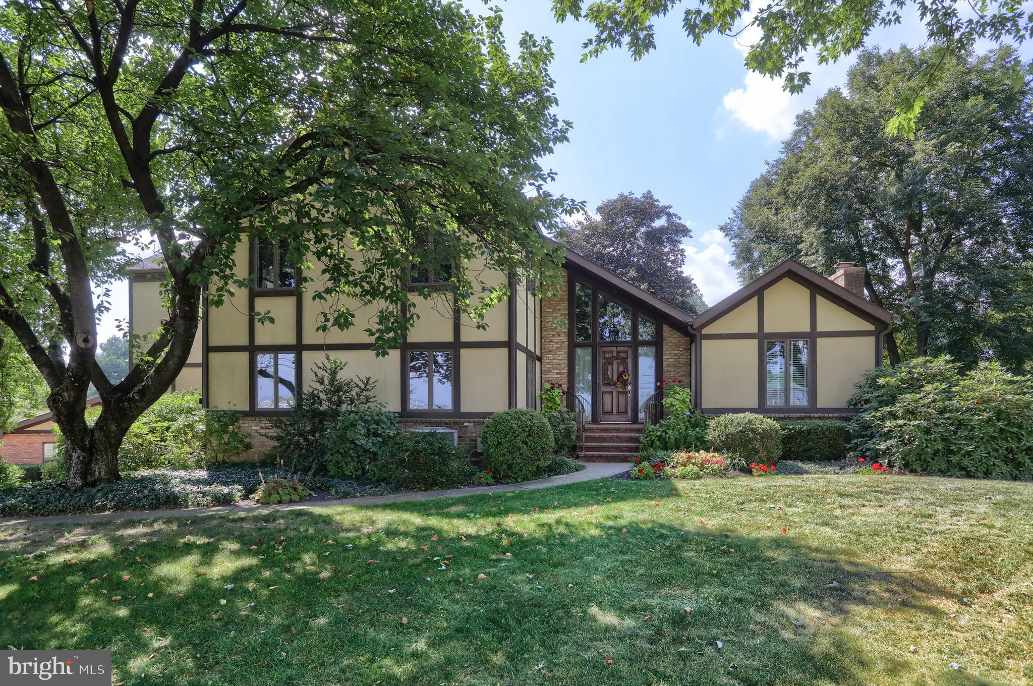 1 Banbury Road Hummelstown, PA 17036 - Photo 84 of 111 Summer view