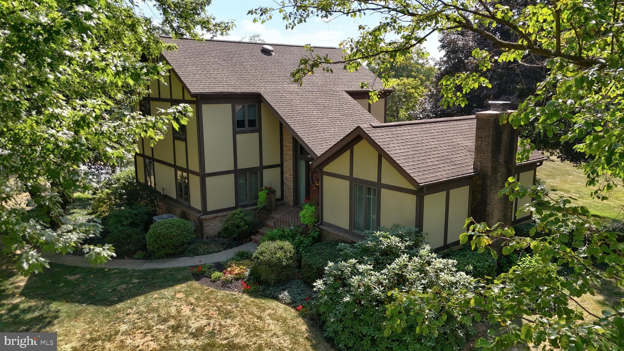 1 Banbury Road Hummelstown, PA 17036 - Photo 85 of 111 Summer view