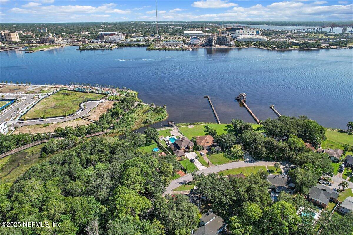 701 Old Hickory Road Jacksonville, FL 32207 - Photo 5 of 36 an aerial view of a houses with a lake view