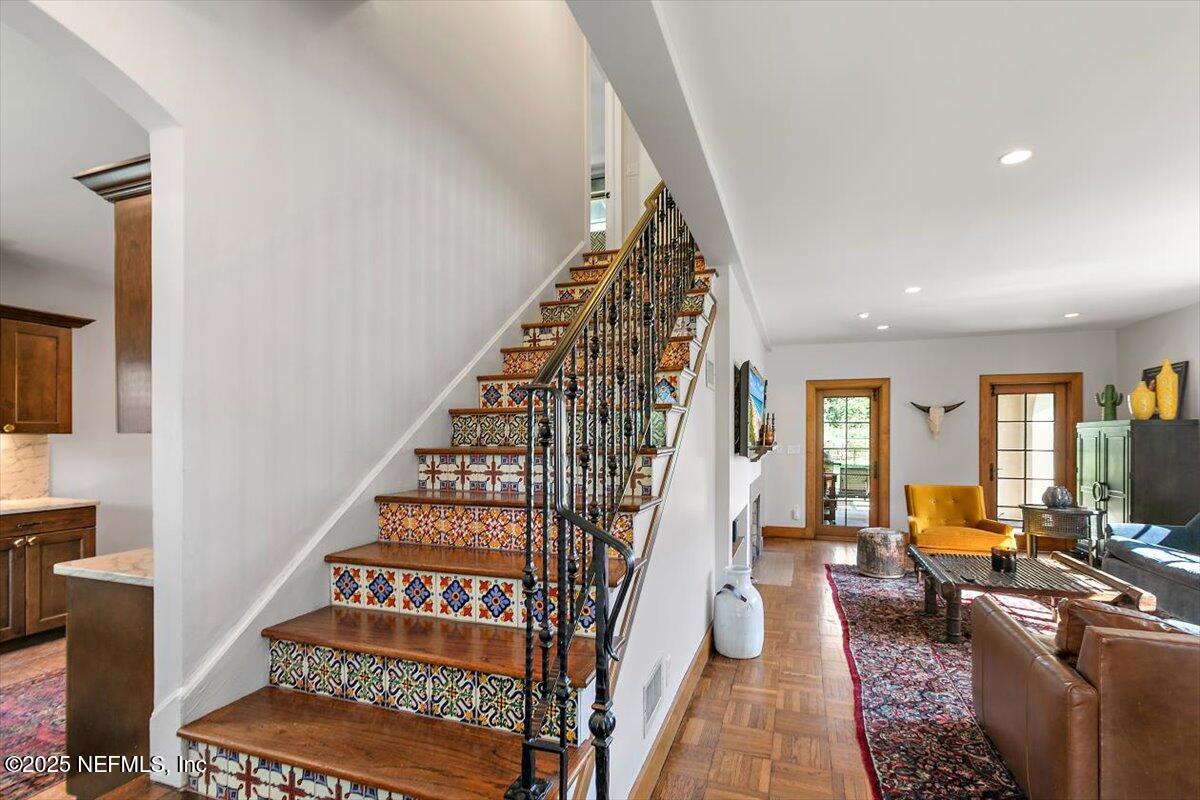 701 Old Hickory Road Jacksonville, FL 32207 - Photo 7 of 36 a view of entryway with wooden floor