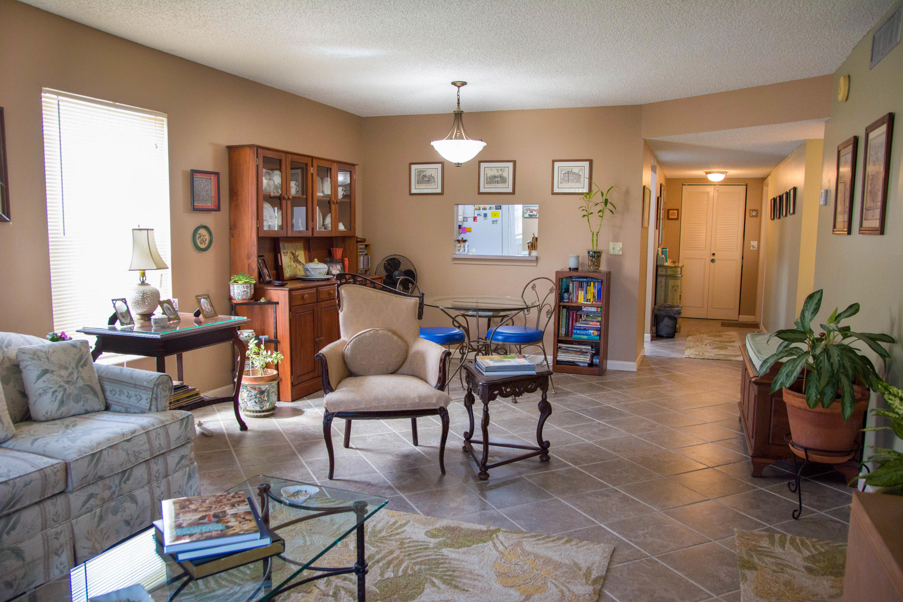 829 Camino Road, Unit 215 Delray Beach, FL 33445 - Photo 6 of 29 DSC_0012
