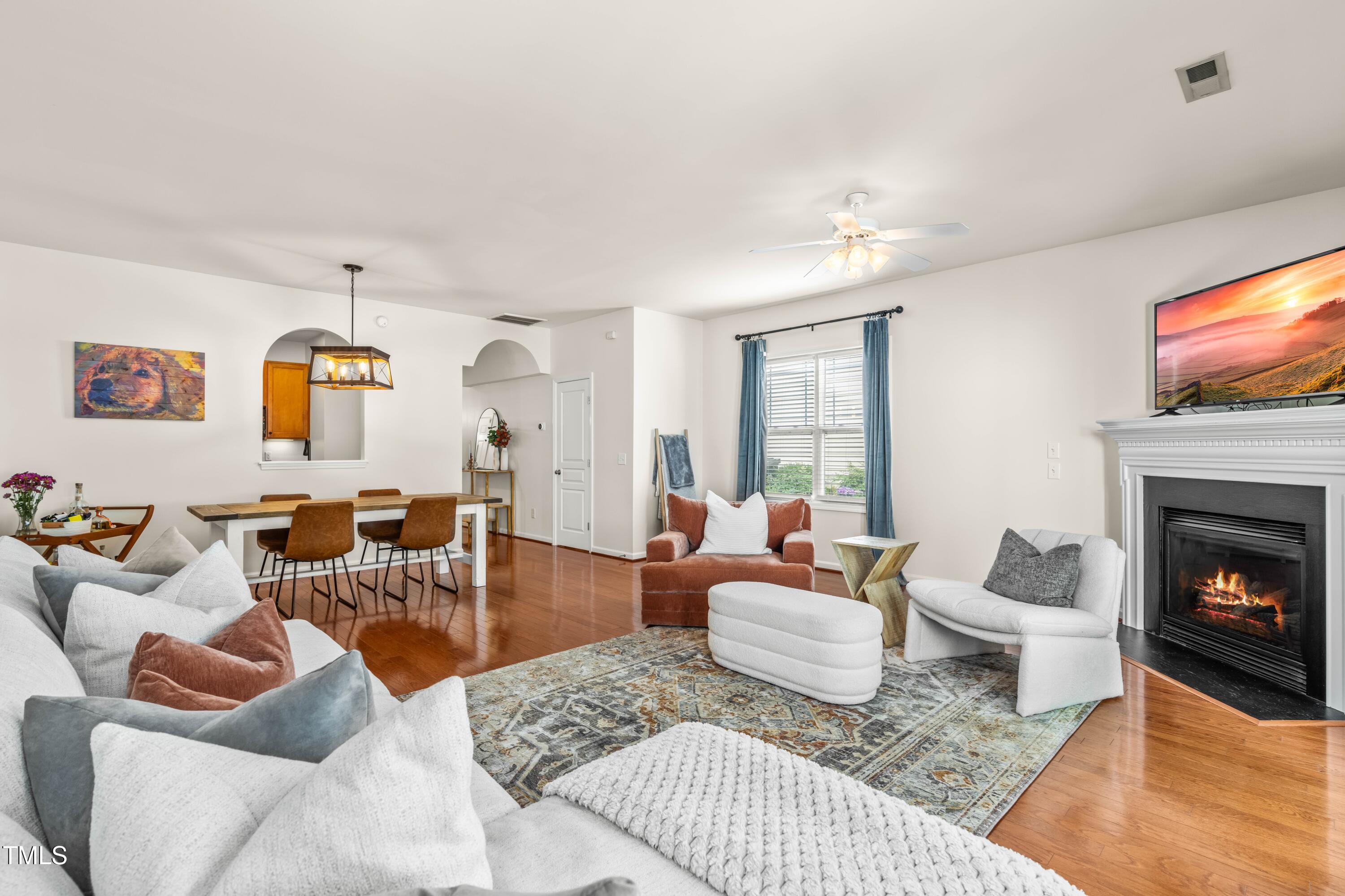 2635 Asher View Court Raleigh, NC 27606 - Photo 12 of 29 DSC05818