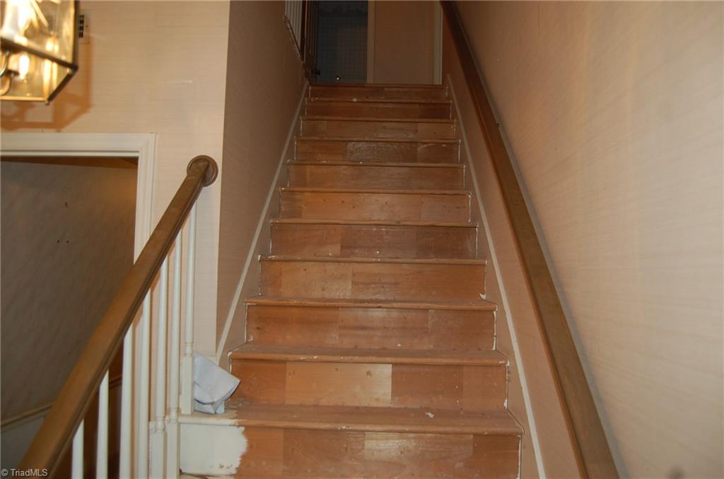 522 Lindley Road Greensboro, NC 27410 - Photo 12 of 19 Gallery Image 12