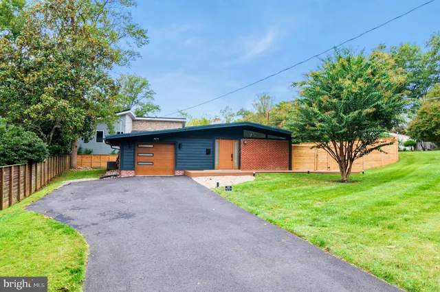 $4,000 | 3304 Brandy Court, Falls Church, VA 22042