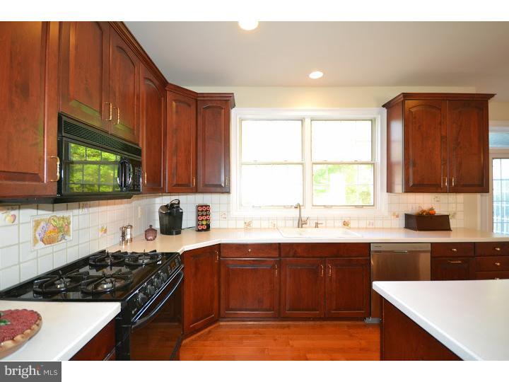 2605 Pickertown Road Warrington, PA 18976 - Photo 5 of 25 Kitchen