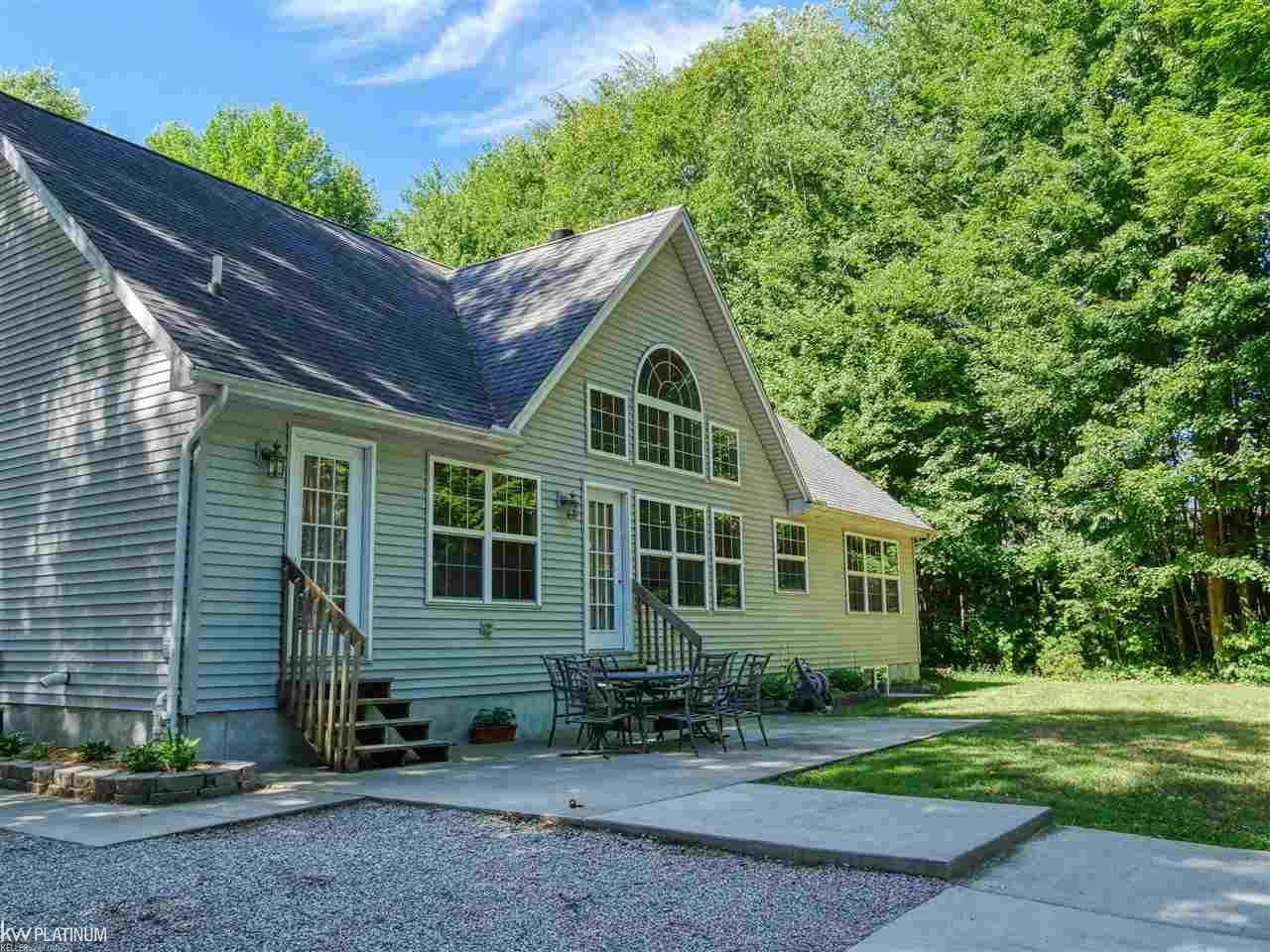 8538 Smiths Creek Road Goodells, MI 48027 - Photo 31 of 34