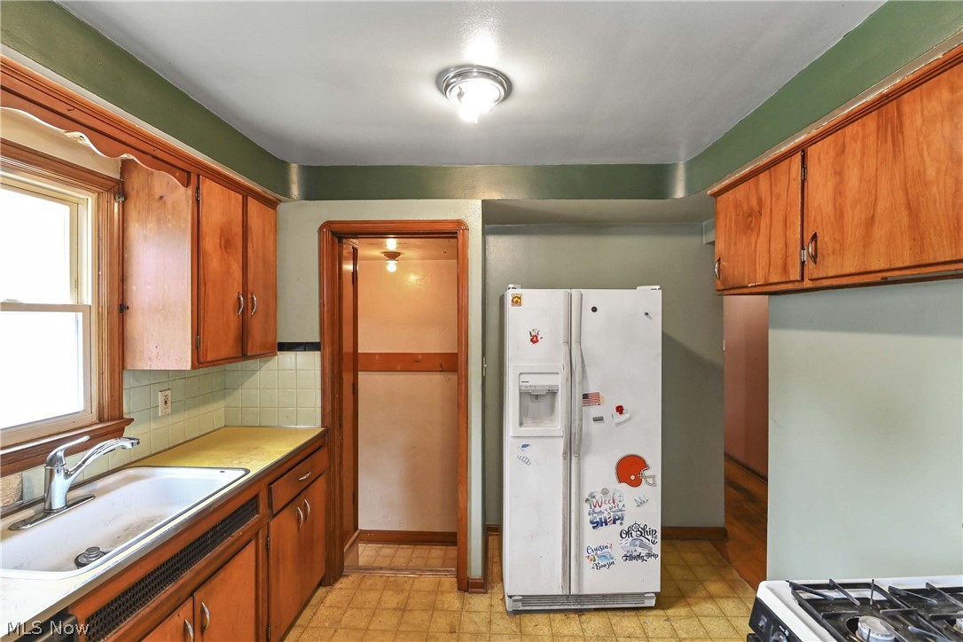 5891 Pearl Road Parma Heights, OH 44130 - Photo 15 of 31 Gallery Image 15