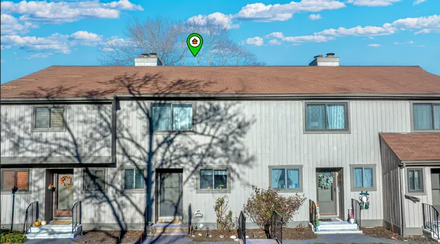 $270,000 | 95 Dorchester Court, Unit 95, Beacon Falls, CT 06403