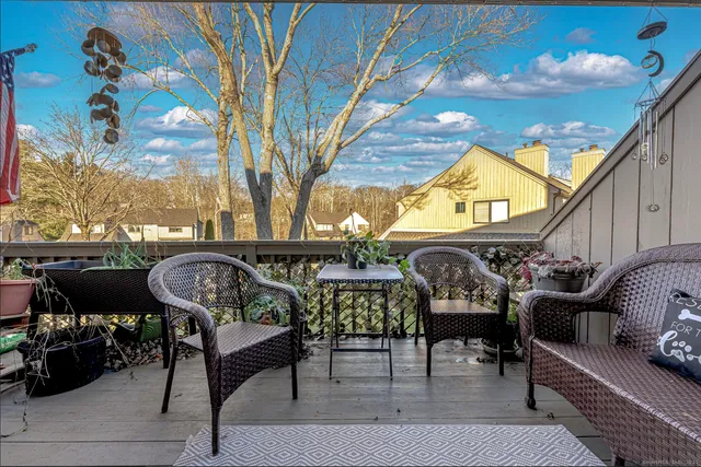 $270,000 | 95 Dorchester Court, Unit 95, Beacon Falls, CT 06403