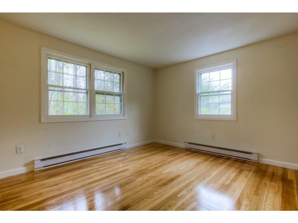 103 Mill Road Durham, NH 03824 - Photo 11 of 23
