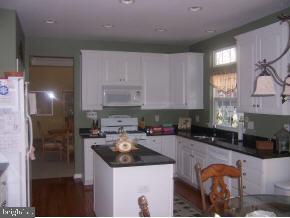 64 Timberline Road Bayville, NJ 08721 - Photo 3 of 12 Gallery Image 3