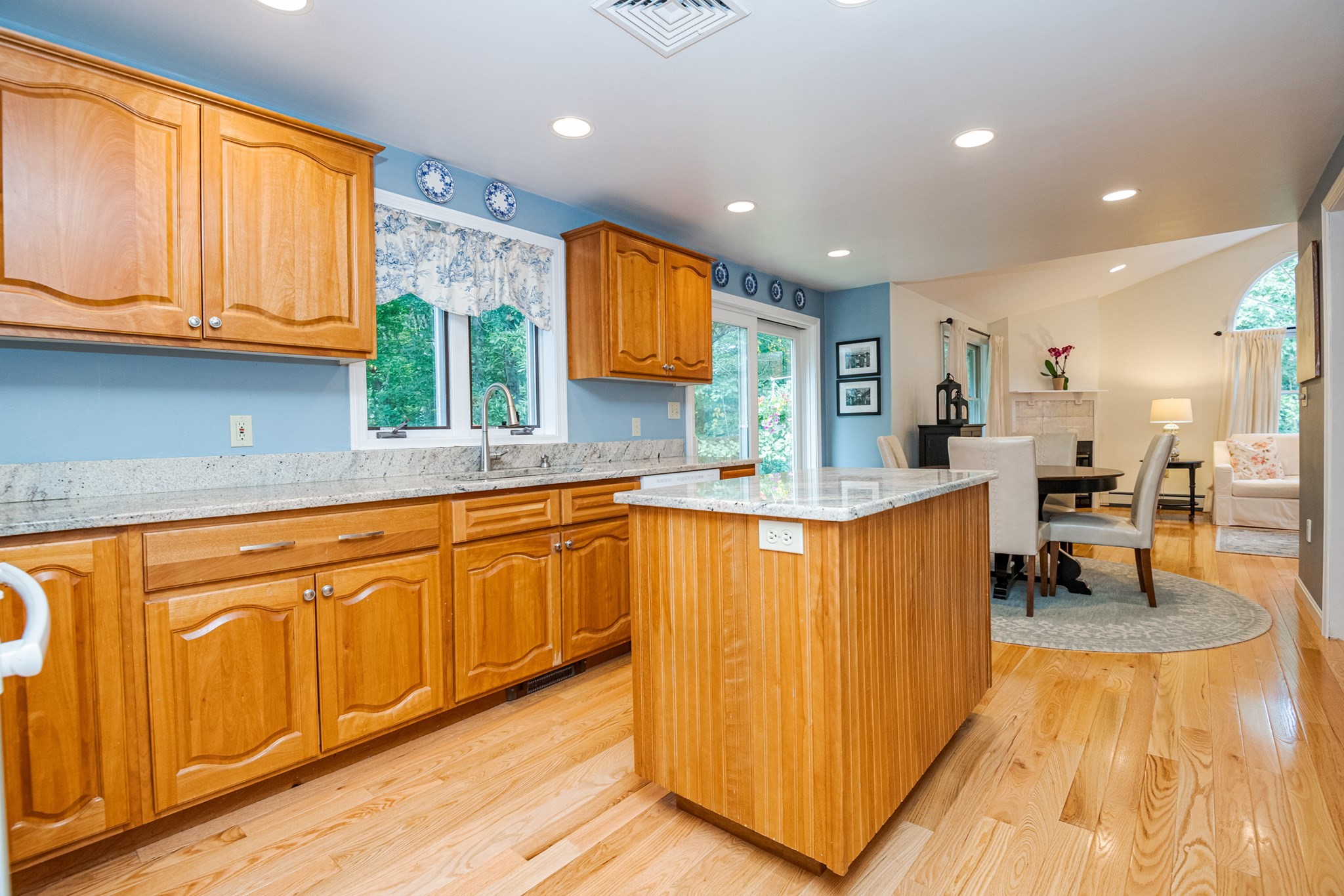 11 Currier Road Middleton, MA 01949 - Photo 18 of 40 Gallery Image 18