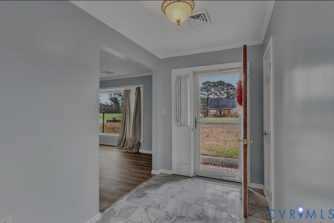 9829 Line Fence Road Hayes, VA 23072 - Photo 2 of 64