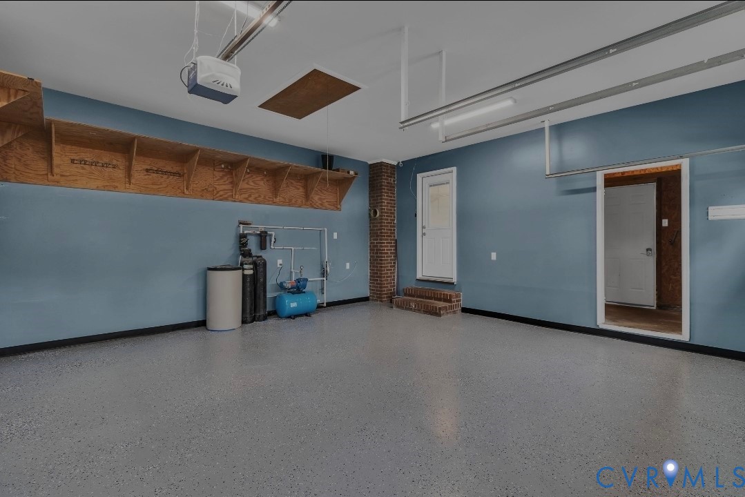 9829 Line Fence Road Hayes, VA 23072 - Photo 27 of 64 a view of an empty room with closet