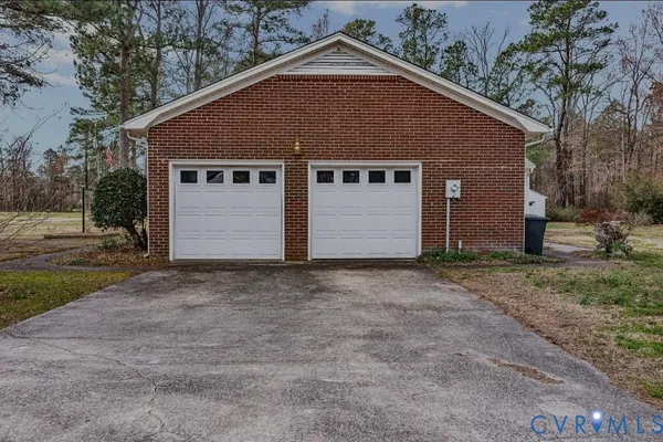 $475,000 | 9829 Line Fence Road, Hayes, VA 23072