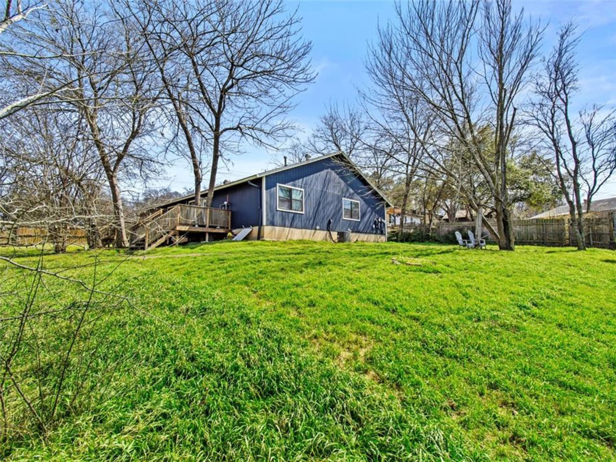 2800 Burleson Road Austin, TX 78741 - Photo 34 of 35 a view of a house with a yard