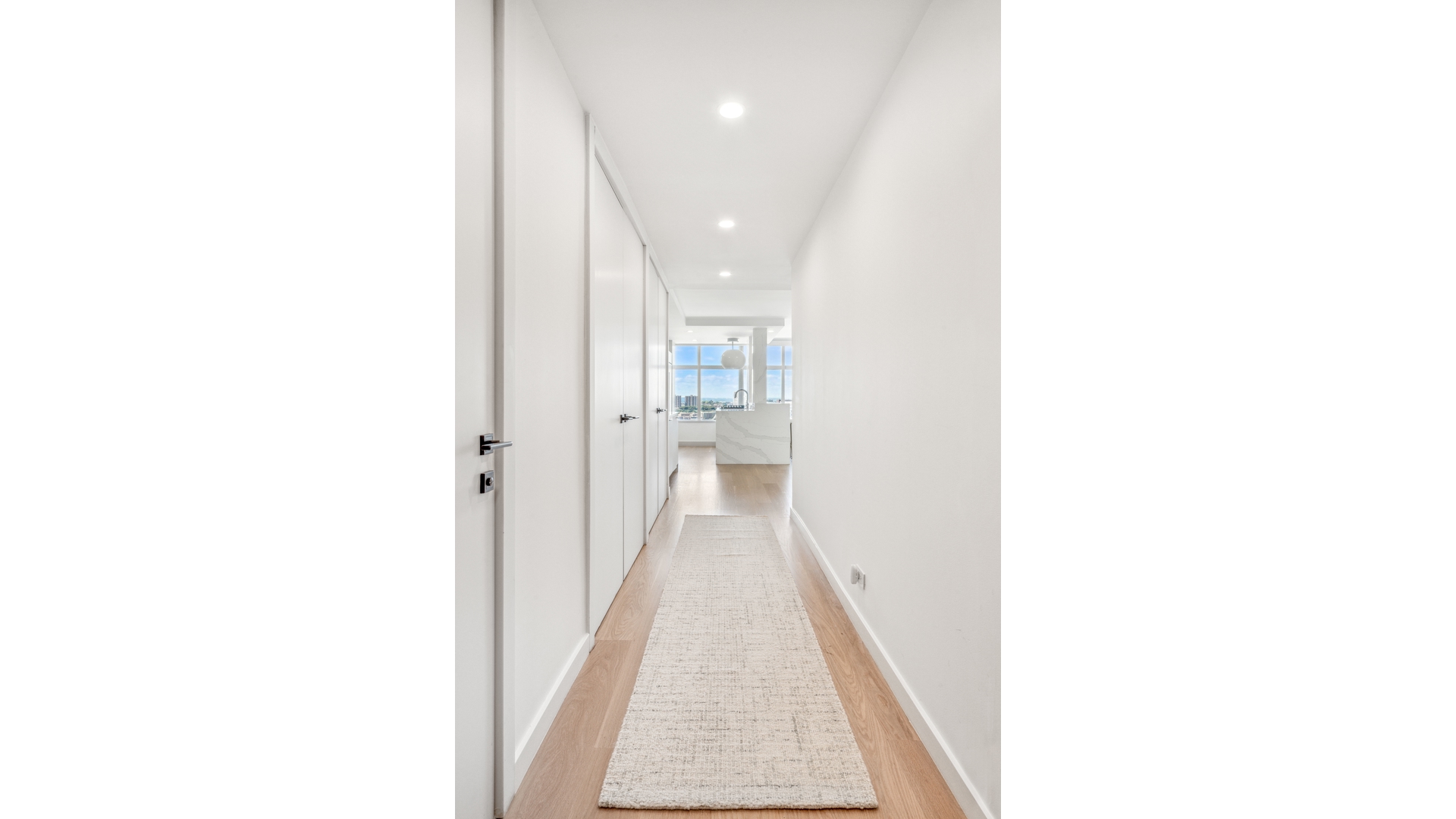 160 West 66th Street, Unit 29B Manhattan, NY 10023 - Photo 2 of 20