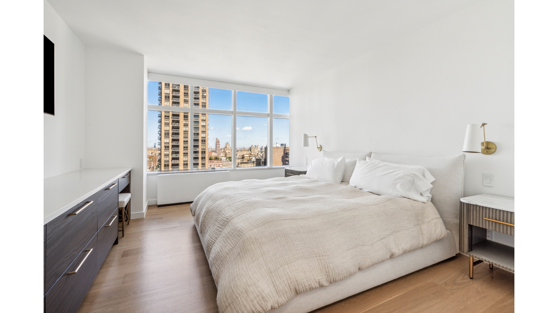 160 West 66th Street, Unit 29B Manhattan, NY 10023 - Photo 9 of 20