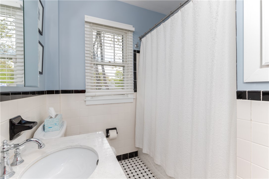 85 Pleasant View Road Warwick, RI 02888 - Photo 24 of 50 Gallery Image 24