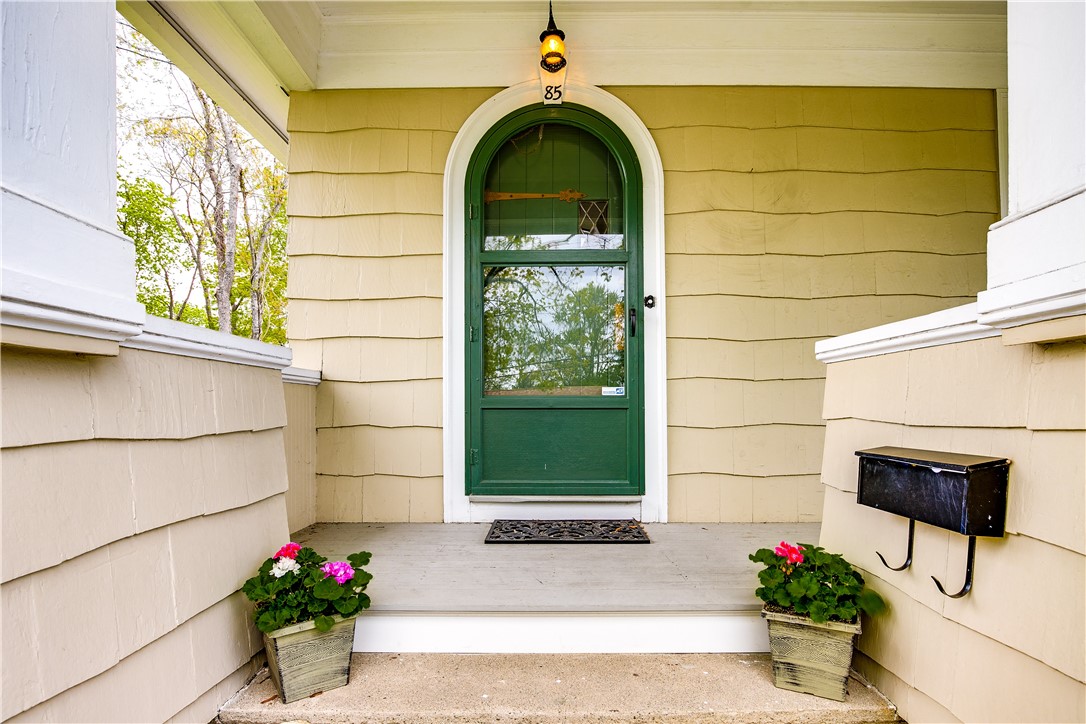 85 Pleasant View Road Warwick, RI 02888 - Photo 4 of 50 Gallery Image 4