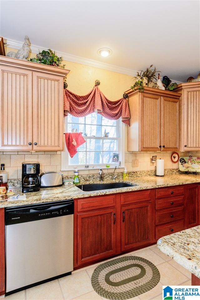 102 Colonial Circle Alabaster, AL 35007 - Photo 13 of 36