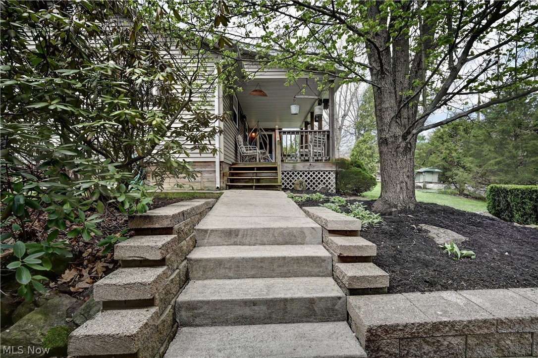 2041 Thrasher Road Carrollton, OH 44615 - Photo 4 of 40