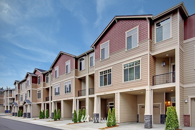 3948 Northeast 3rd Place Renton, WA 98056 - Photo 1 of 11