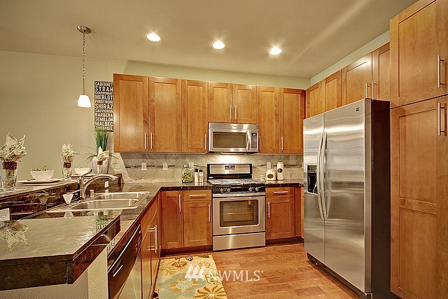 3948 Northeast 3rd Place Renton, WA 98056 - Photo 5 of 11