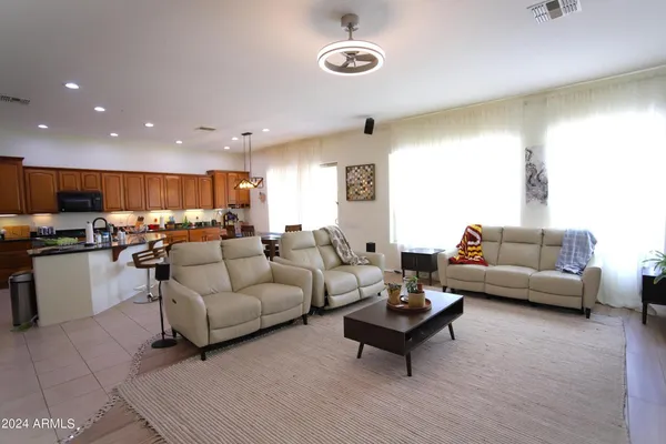 $3,999 | 2006 East San Carlos Place, Chandler, AZ 85249