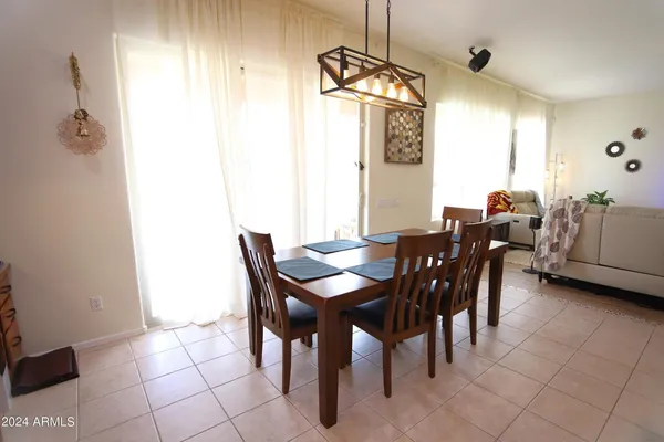 $3,999 | 2006 East San Carlos Place, Chandler, AZ 85249
