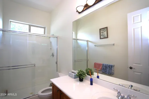 $3,999 | 2006 East San Carlos Place, Chandler, AZ 85249