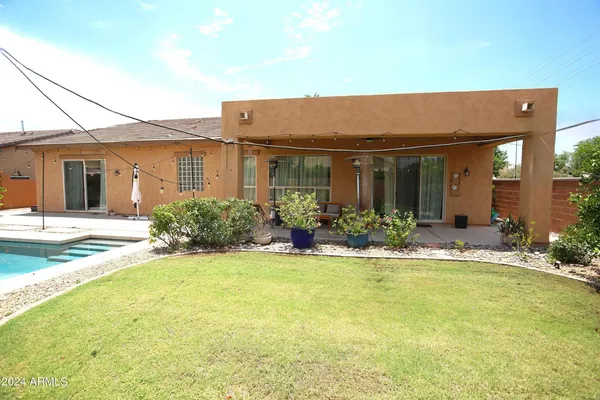 $3,999 | 2006 East San Carlos Place, Chandler, AZ 85249