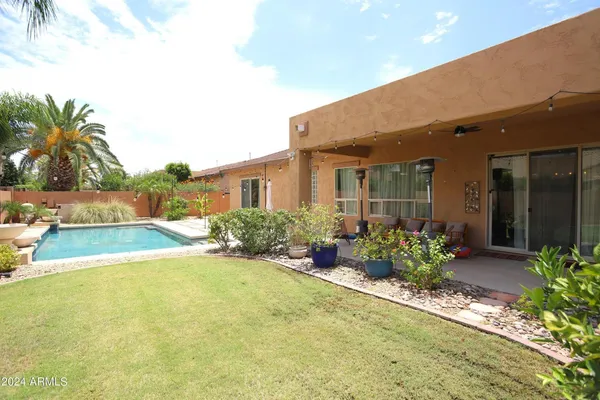 $3,999 | 2006 East San Carlos Place, Chandler, AZ 85249