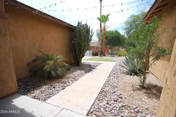 $3,999 | 2006 East San Carlos Place, Chandler, AZ 85249