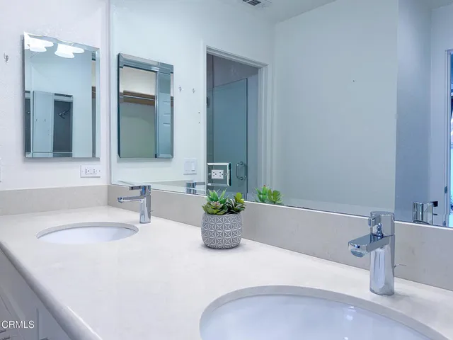 $3,595 | 2262 Martinique Lane, Oxnard, CA 93035