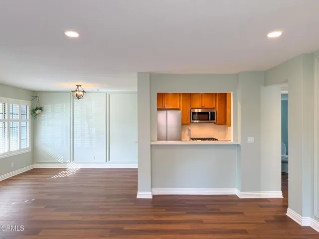 $3,595 | 2262 Martinique Lane, Oxnard, CA 93035