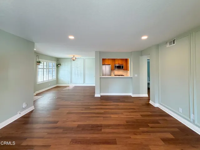 $3,595 | 2262 Martinique Lane, Oxnard, CA 93035