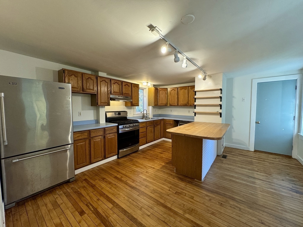 16 Old Sunderland Road Montague, MA 01351 - Photo 11 of 39 Gallery Image 11