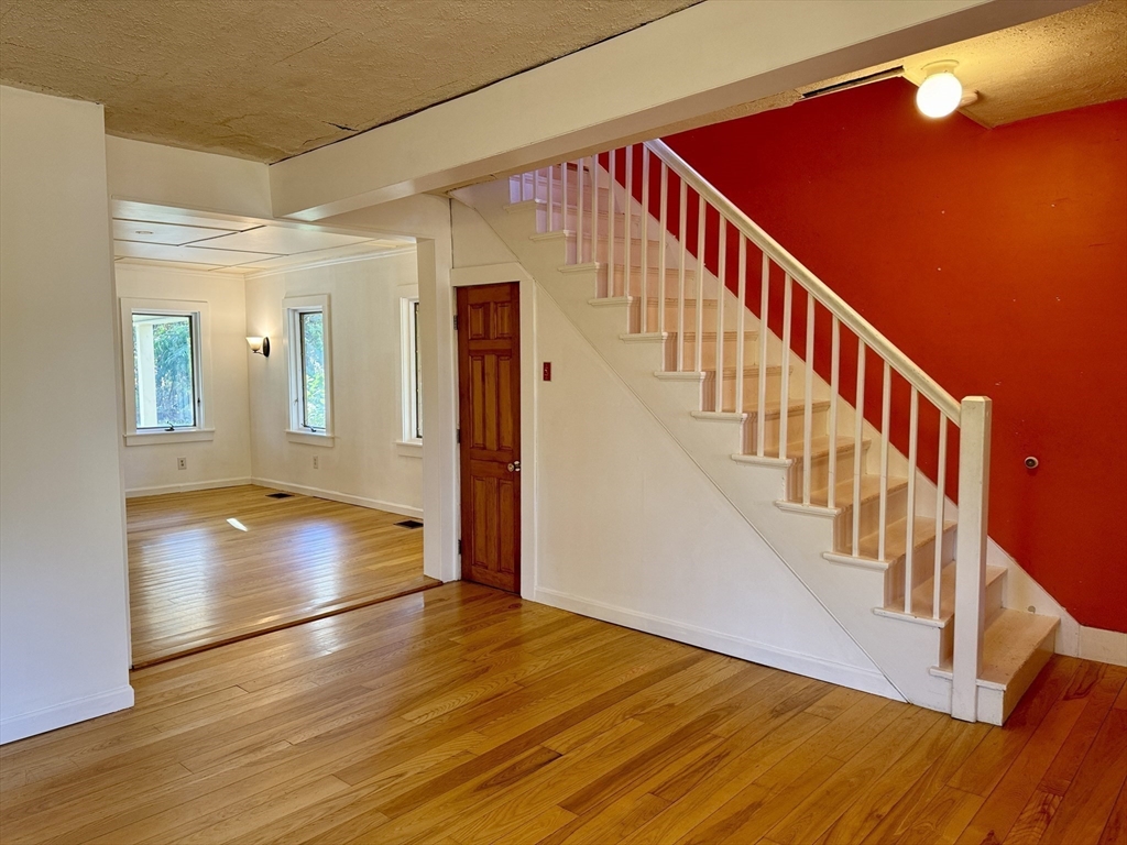 16 Old Sunderland Road Montague, MA 01351 - Photo 7 of 39 Gallery Image 7