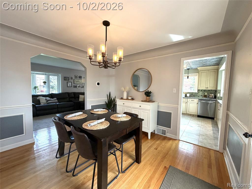 71 Vernier Road Grosse Pointe Shores, MI 48236 - Photo 10 of 50 Gallery Image 10