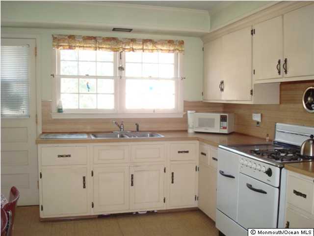 290 Birdsall Road Farmingdale, NJ 07727 - Photo 3 of 3 Additional Photo