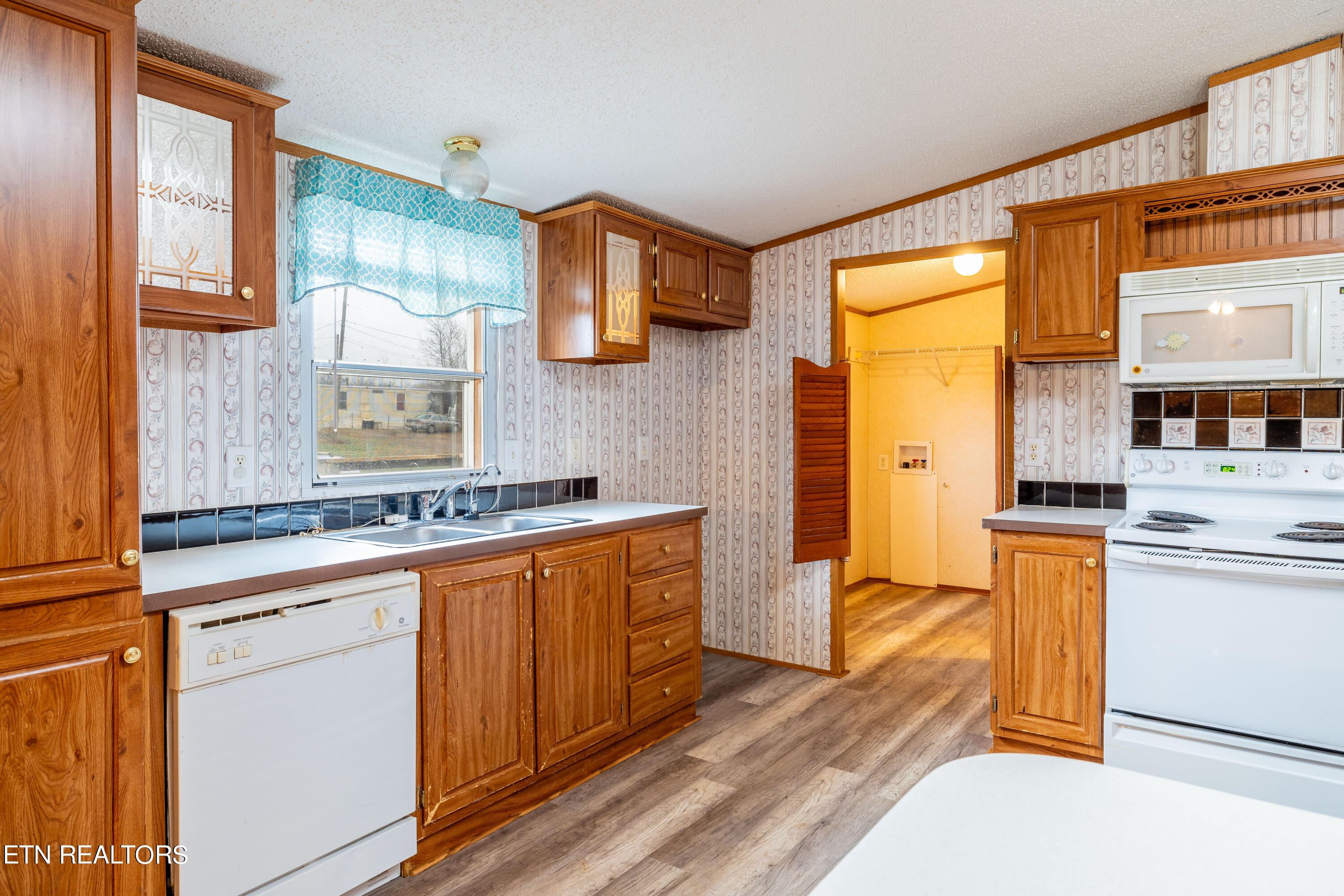 2881 Reed Springs Road Sweetwater, TN 37874 - Photo 10 of 60 2881ReedSpringsrd-6
