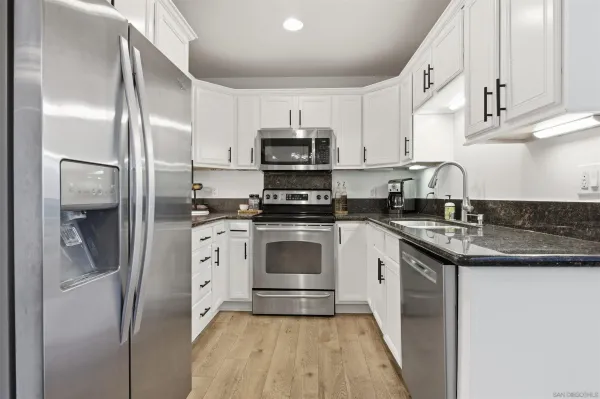$560,000 | 5055 Collwood Boulevard, Unit 320, San Diego, CA 92115