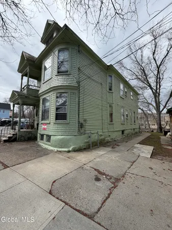 $389,900 | 318 Georgetta Dix Plaza, Schenectady, NY 12307