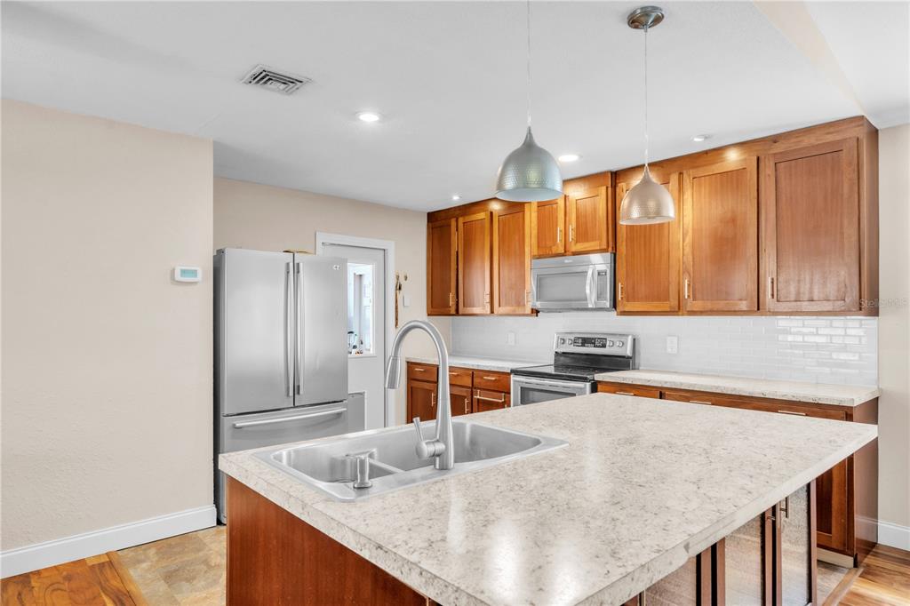 2218 Woodmere Road Venice, FL 34293 - Photo 11 of 28