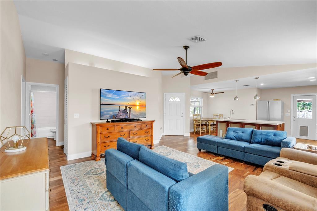 2218 Woodmere Road Venice, FL 34293 - Photo 6 of 28