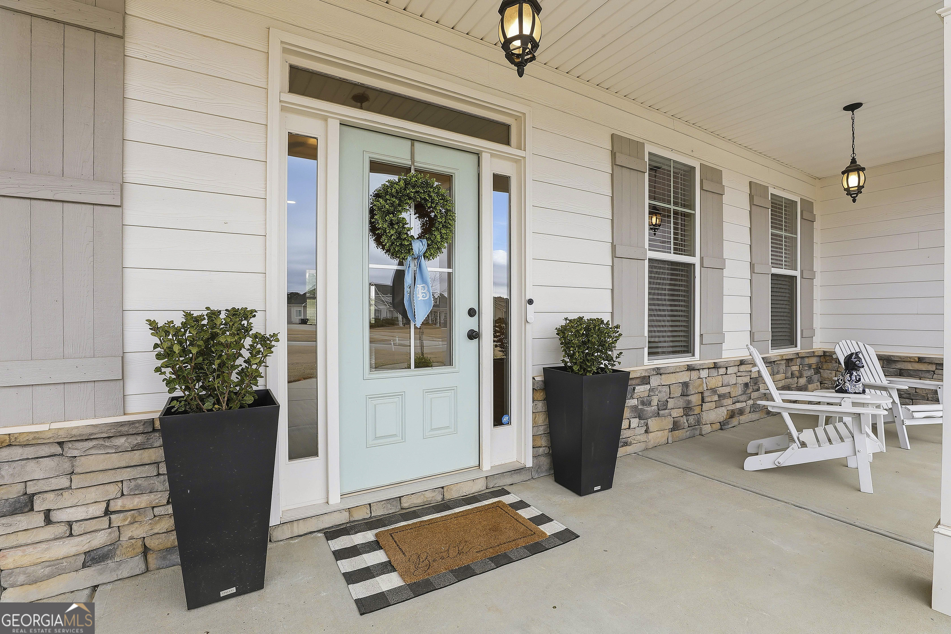 66 Chapman Farm Road Senoia, GA 30276 - Photo 4 of 46 a view of a living room and wooden floor