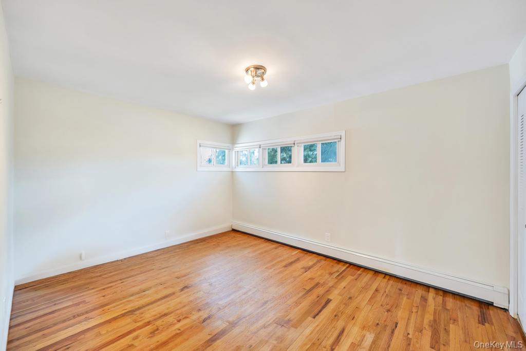 3685 Prairie Path Bethpage, NY 11714 - Photo 14 of 25