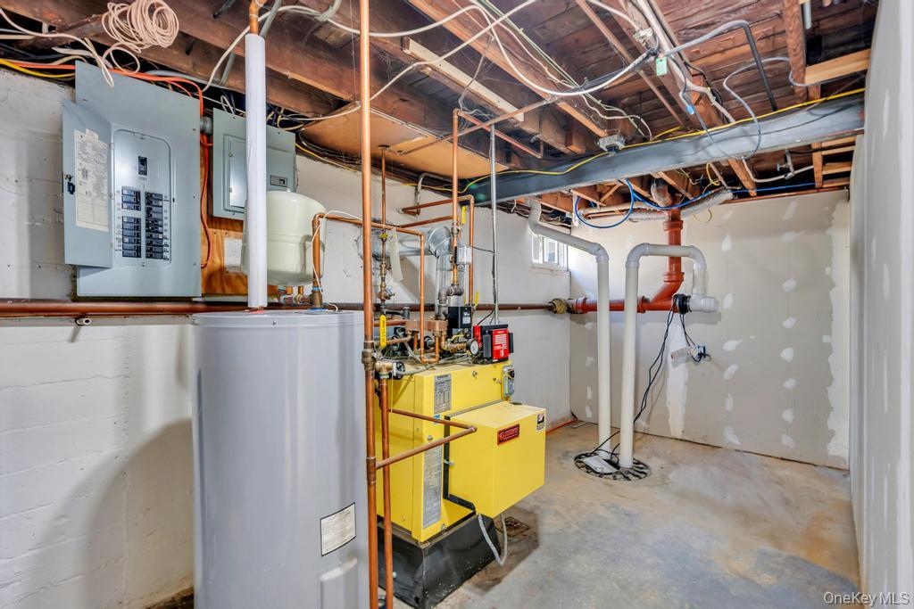 3685 Prairie Path Bethpage, NY 11714 - Photo 22 of 25